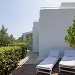 Tuna Villa